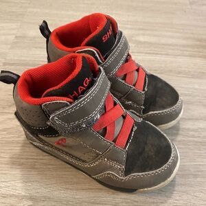 Shaq Boys Retro Gray Red BTSQ0400001 Mid Top Round Toe Basketball Shoes Size 8
